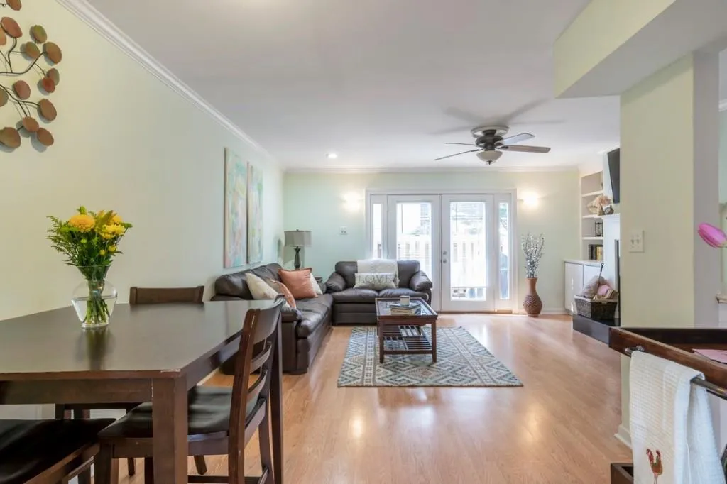 6700 Roswell Road Unit 26b, Sandy Springs, Georgia 30328, 2 Bedrooms Bedrooms, ,1 BathroomBathrooms,Residential,Sold,6700 Roswell Road Unit 26b,6503105