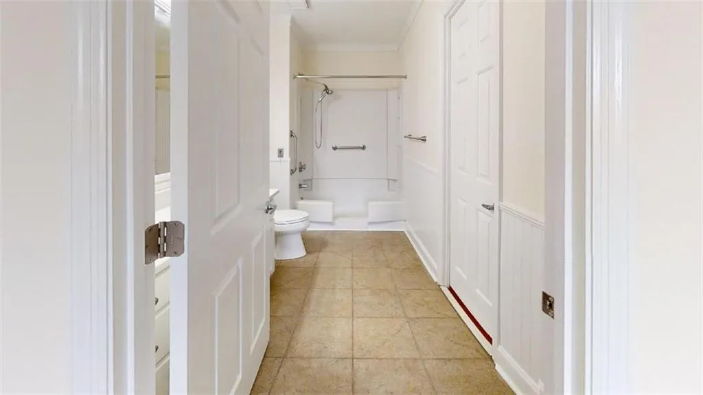 300 Johnson Ferry Road Ne Unit A709, Sandy Springs, Georgia 30328, 1 Bedroom Bedrooms, ,1 BathroomBathrooms,Residential,Sold,300 Johnson Ferry Road Ne Unit A709,6856655
