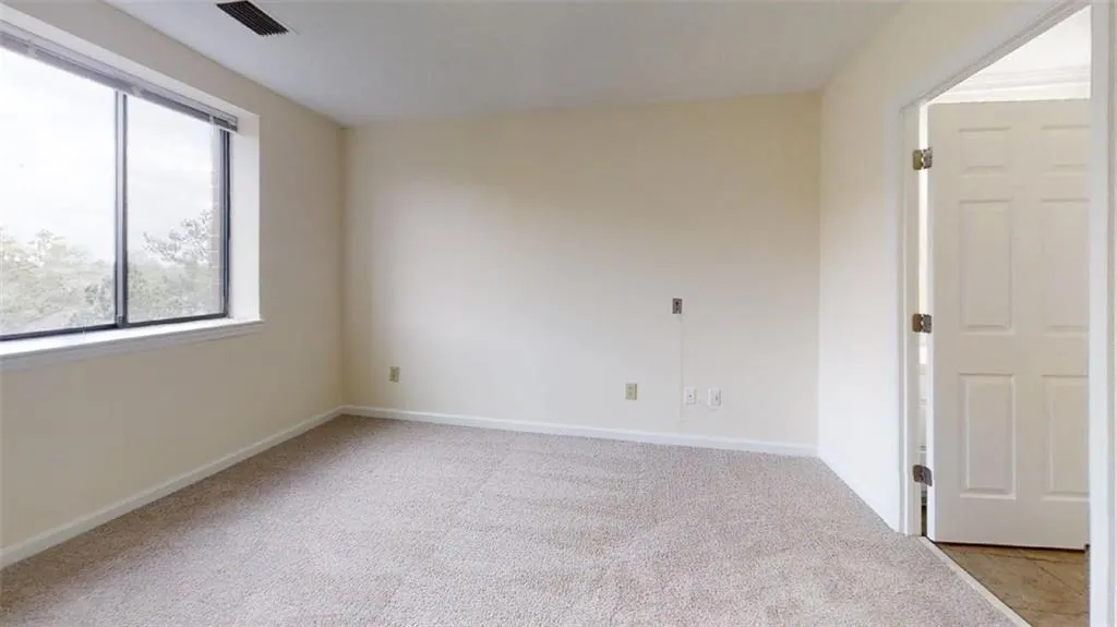 300 Johnson Ferry Road Ne Unit A709, Sandy Springs, Georgia 30328, 1 Bedroom Bedrooms, ,1 BathroomBathrooms,Residential,Sold,300 Johnson Ferry Road Ne Unit A709,6856655