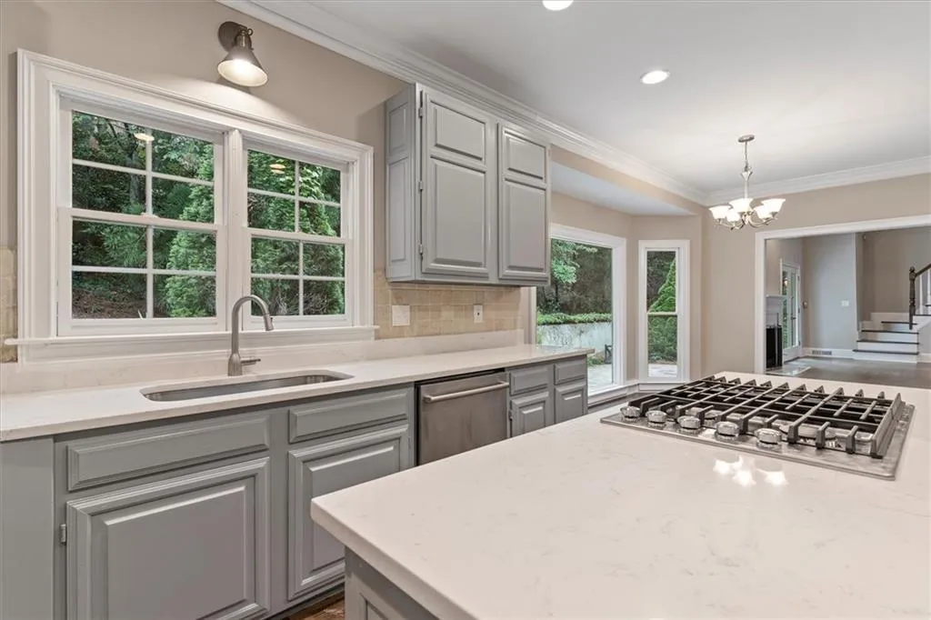 7445 Stoneykirk Close, Sandy Springs, Georgia 30350, 4 Bedrooms Bedrooms, ,4 BathroomsBathrooms,Residential,Sold,7445 Stoneykirk Close,6891553