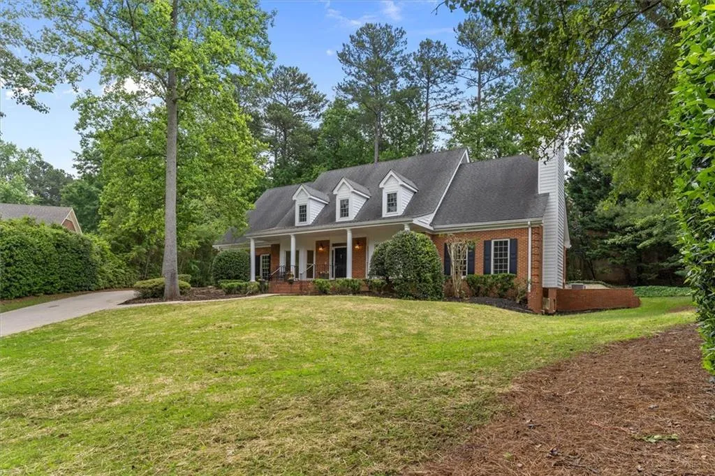 7445 Stoneykirk Close, Sandy Springs, Georgia 30350, 4 Bedrooms Bedrooms, ,4 BathroomsBathrooms,Residential,Sold,7445 Stoneykirk Close,6891553