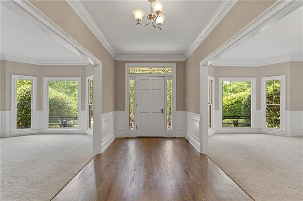 7445 Stoneykirk Close, Sandy Springs, Georgia 30350, 4 Bedrooms Bedrooms, ,4 BathroomsBathrooms,Residential,Sold,7445 Stoneykirk Close,6891553