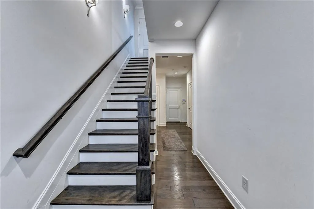 6605 Encore Boulevard Unit 276, Sandy Springs, Georgia 30328, 4 Bedrooms Bedrooms, ,4 BathroomsBathrooms,Residential,Sold,6605 Encore Boulevard Unit 276,7151172