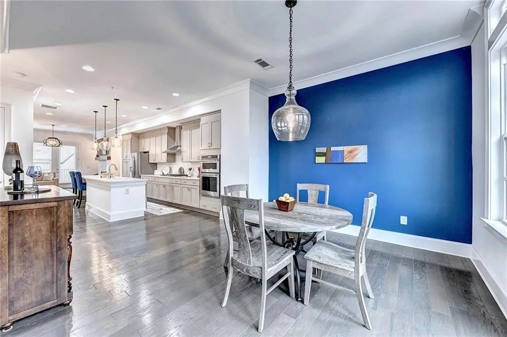 6605 Encore Boulevard Unit 276, Sandy Springs, Georgia 30328, 4 Bedrooms Bedrooms, ,4 BathroomsBathrooms,Residential,Sold,6605 Encore Boulevard Unit 276,7151172