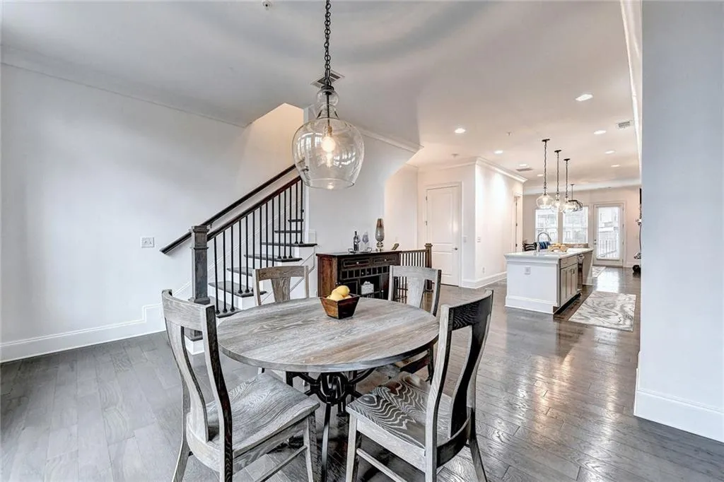 6605 Encore Boulevard Unit 276, Sandy Springs, Georgia 30328, 4 Bedrooms Bedrooms, ,4 BathroomsBathrooms,Residential,Sold,6605 Encore Boulevard Unit 276,7151172