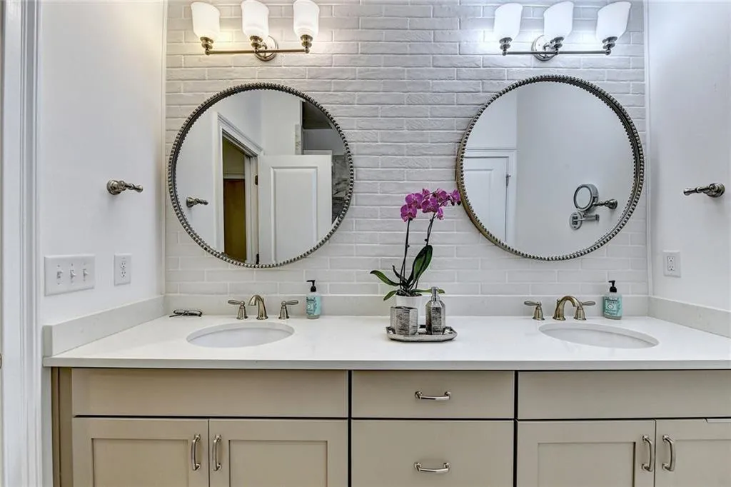 6605 Encore Boulevard Unit 276, Sandy Springs, Georgia 30328, 4 Bedrooms Bedrooms, ,4 BathroomsBathrooms,Residential,Sold,6605 Encore Boulevard Unit 276,7151172