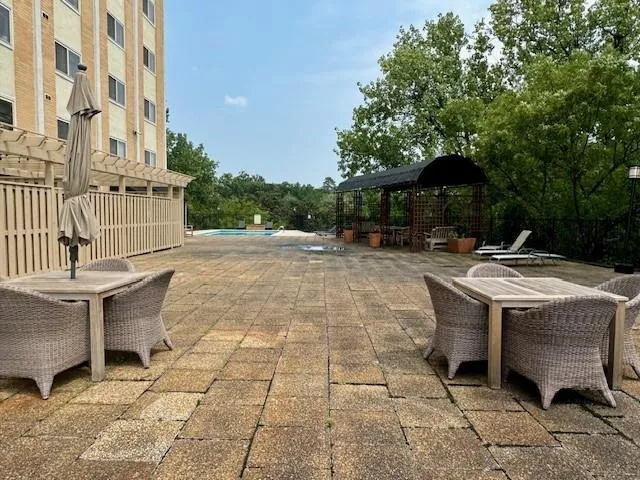 2285 Peachtree Road Ne Unit 1101, Atlanta, Georgia 30309, 1 Bedroom Bedrooms, 0 ,1 BathroomBathrooms,Residential,For Sale,2285 Peachtree Road Ne Unit 1101,7781488