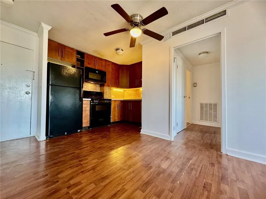 2285 Peachtree Road Ne Unit 1101, Atlanta, Georgia 30309, 1 Bedroom Bedrooms, 0 ,1 BathroomBathrooms,Residential,For Sale,2285 Peachtree Road Ne Unit 1101,7781488