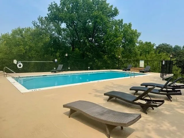 2285 Peachtree Road Ne Unit 1101, Atlanta, Georgia 30309, 1 Bedroom Bedrooms, 0 ,1 BathroomBathrooms,Residential,For Sale,2285 Peachtree Road Ne Unit 1101,7781488