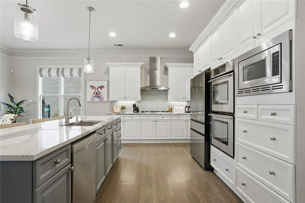 6248 Mt Vernon Oaks Drive, Sandy Springs, Georgia 30328, 5 Bedrooms Bedrooms, ,4 BathroomsBathrooms,Residential,For Sale,6248 Mt Vernon Oaks Drive,7684003