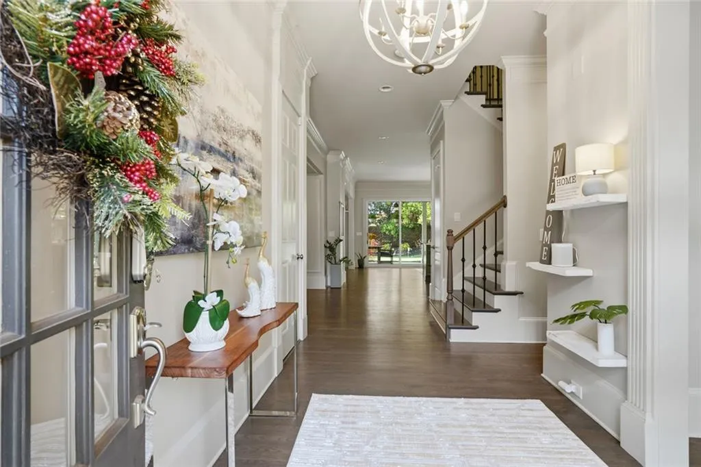 6248 Mt Vernon Oaks Drive, Sandy Springs, Georgia 30328, 5 Bedrooms Bedrooms, ,4 BathroomsBathrooms,Residential,For Sale,6248 Mt Vernon Oaks Drive,7684003