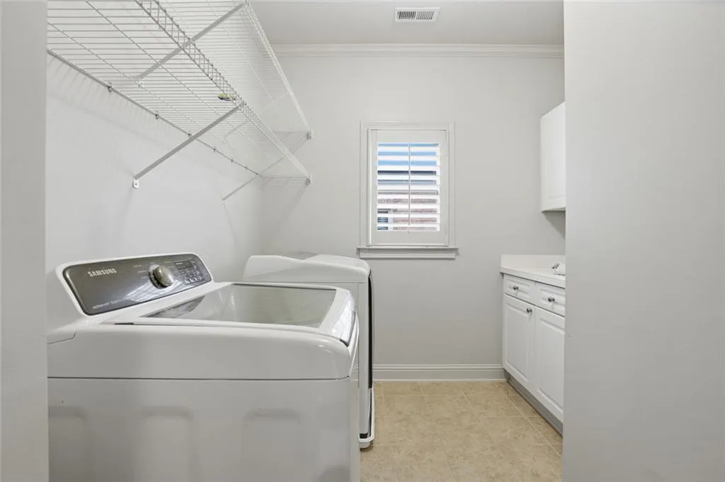 6248 Mt Vernon Oaks Drive, Sandy Springs, Georgia 30328, 5 Bedrooms Bedrooms, ,4 BathroomsBathrooms,Residential,For Sale,6248 Mt Vernon Oaks Drive,7684003