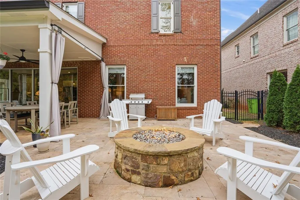 6248 Mt Vernon Oaks Drive, Sandy Springs, Georgia 30328, 5 Bedrooms Bedrooms, ,4 BathroomsBathrooms,Residential,For Sale,6248 Mt Vernon Oaks Drive,7684003