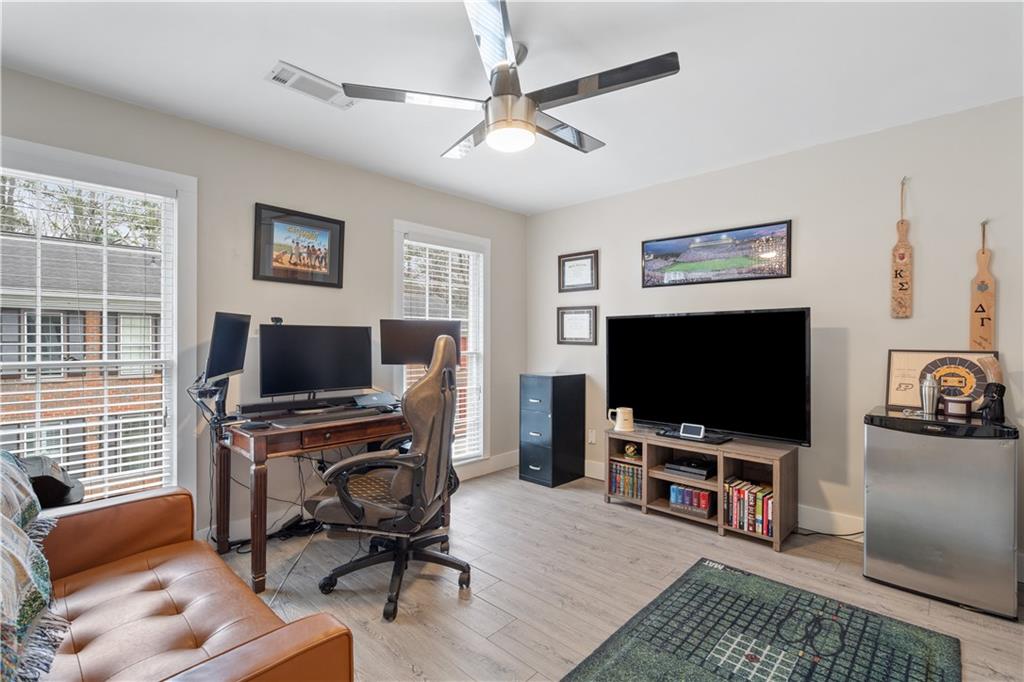 Office space or bedroom #3