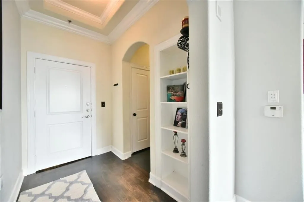 3445 Stratford Road Unit 2304, Atlanta, Georgia 30326, 2 Bedrooms Bedrooms, ,2 BathroomsBathrooms,Residential,Sold,3445 Stratford Road Unit 2304,5686964