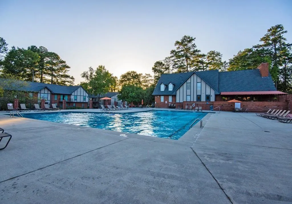 6851 Roswelll Road Unit N-18, Sandy Springs, Georgia 30328, 3 Bedrooms Bedrooms, ,2 BathroomsBathrooms,Residential,Sold,6851 Roswelll Road Unit N-18,7367528