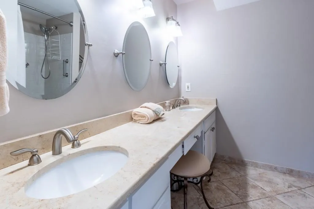 6851 Roswelll Road Unit N-18, Sandy Springs, Georgia 30328, 3 Bedrooms Bedrooms, ,2 BathroomsBathrooms,Residential,Sold,6851 Roswelll Road Unit N-18,7367528