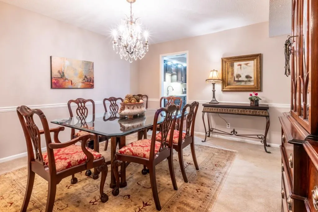 6851 Roswelll Road Unit N-18, Sandy Springs, Georgia 30328, 3 Bedrooms Bedrooms, ,2 BathroomsBathrooms,Residential,Sold,6851 Roswelll Road Unit N-18,7367528
