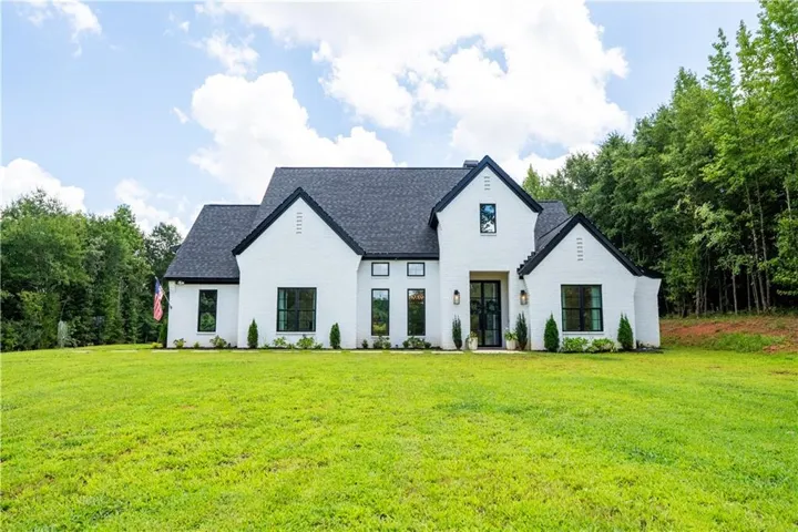 860 W Ridgeway Road, Maysville, Georgia 30558