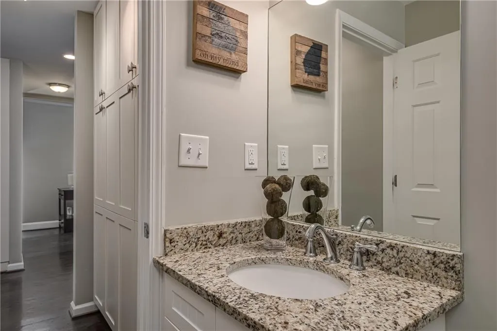 6110 Harleston Road Ne, Atlanta, Georgia 30328, 5 Bedrooms Bedrooms, ,4 BathroomsBathrooms,Residential,Sold,6110 Harleston Road Ne,6881270