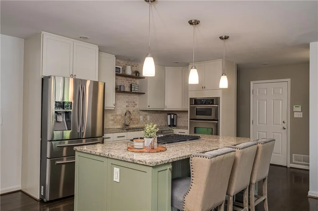 6110 Harleston Road Ne, Atlanta, Georgia 30328, 5 Bedrooms Bedrooms, ,4 BathroomsBathrooms,Residential,Sold,6110 Harleston Road Ne,6881270