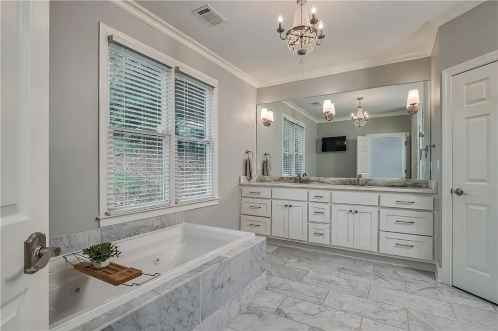 6110 Harleston Road Ne, Atlanta, Georgia 30328, 5 Bedrooms Bedrooms, ,4 BathroomsBathrooms,Residential,Sold,6110 Harleston Road Ne,6881270