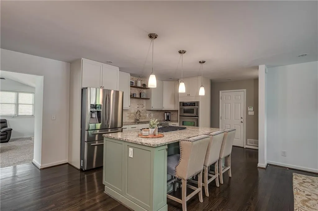 6110 Harleston Road Ne, Atlanta, Georgia 30328, 5 Bedrooms Bedrooms, ,4 BathroomsBathrooms,Residential,Sold,6110 Harleston Road Ne,6881270
