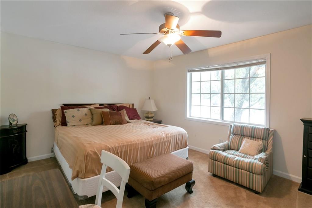 6940 Roswell Road Unit 16F, Sandy Springs, Georgia 30328, 2 Bedrooms Bedrooms, ,1 BathroomBathrooms,Residential,Sold,6940 Roswell Road Unit 16F,7291191