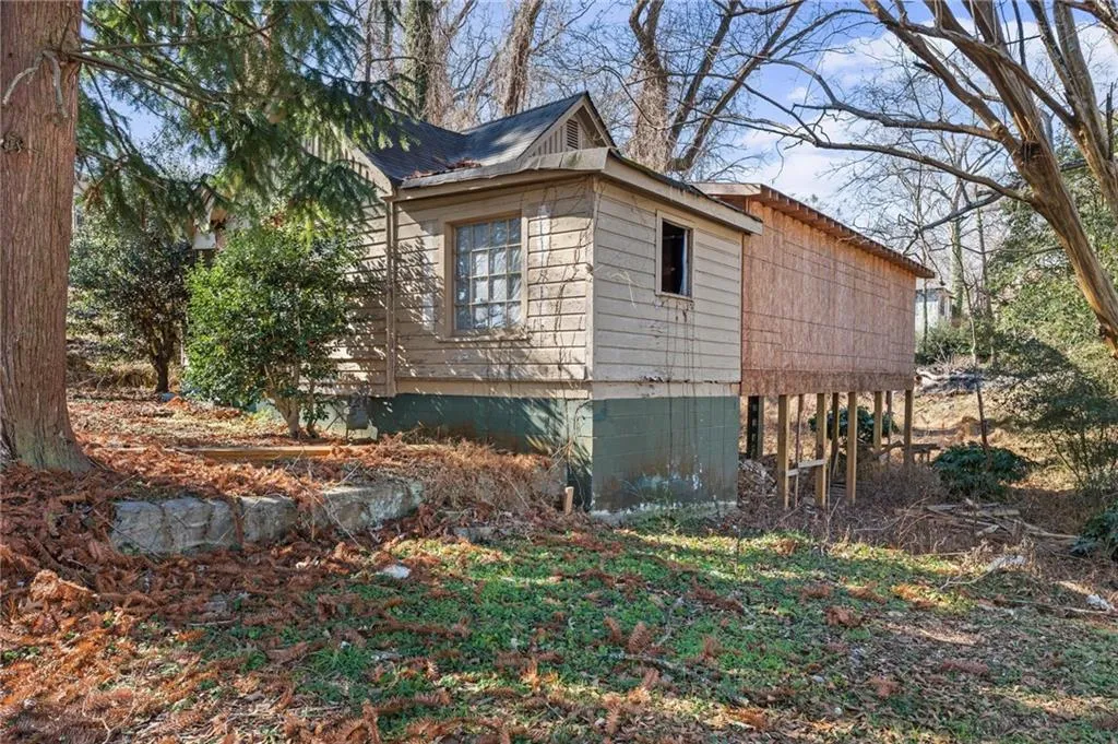 View of side of property