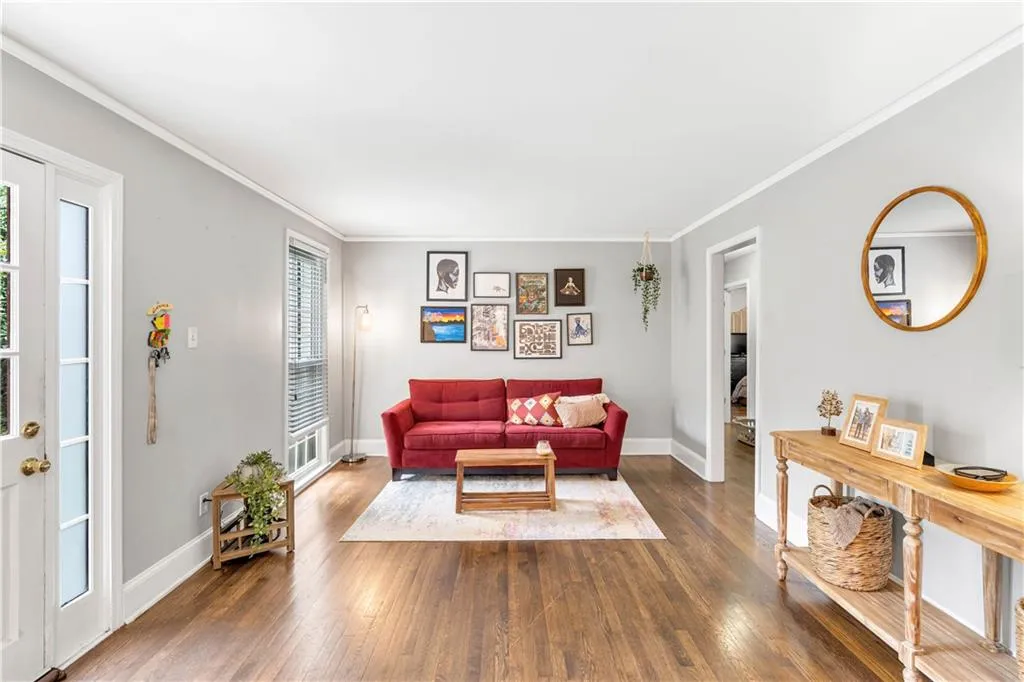 265 Green Hill Road, Sandy Springs, Georgia 30342, 3 Bedrooms Bedrooms, ,2 BathroomsBathrooms,Residential,Sold,265 Green Hill Road,7086187