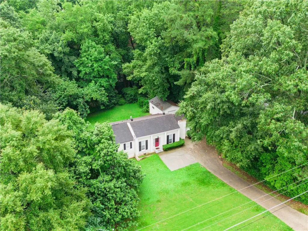 265 Green Hill Road, Sandy Springs, Georgia 30342, 3 Bedrooms Bedrooms, ,2 BathroomsBathrooms,Residential,Sold,265 Green Hill Road,7086187