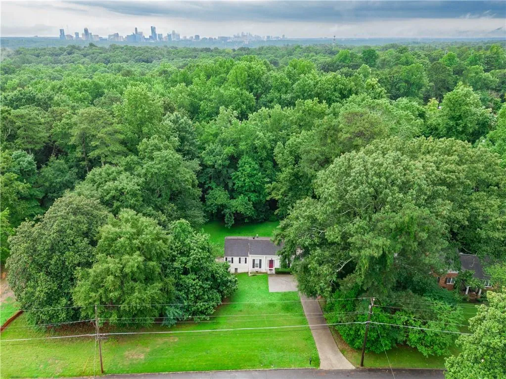 265 Green Hill Road, Sandy Springs, Georgia 30342, 3 Bedrooms Bedrooms, ,2 BathroomsBathrooms,Residential,Sold,265 Green Hill Road,7086187