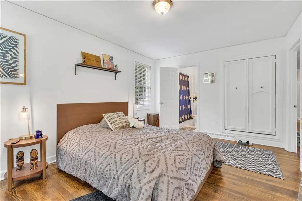 265 Green Hill Road, Sandy Springs, Georgia 30342, 3 Bedrooms Bedrooms, ,2 BathroomsBathrooms,Residential,Sold,265 Green Hill Road,7086187