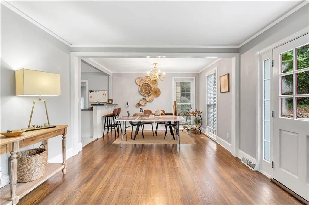 265 Green Hill Road, Sandy Springs, Georgia 30342, 3 Bedrooms Bedrooms, ,2 BathroomsBathrooms,Residential,Sold,265 Green Hill Road,7086187