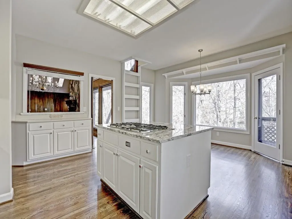 360 Tara Trail Nw, Sandy Springs, Georgia 30327, 4 Bedrooms Bedrooms, ,4 BathroomsBathrooms,Residential,Sold,360 Tara Trail Nw,5756308