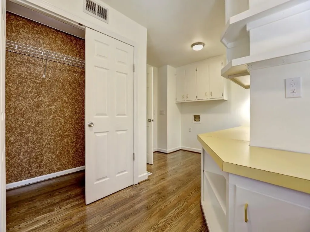 360 Tara Trail Nw, Sandy Springs, Georgia 30327, 4 Bedrooms Bedrooms, ,4 BathroomsBathrooms,Residential,Sold,360 Tara Trail Nw,5756308