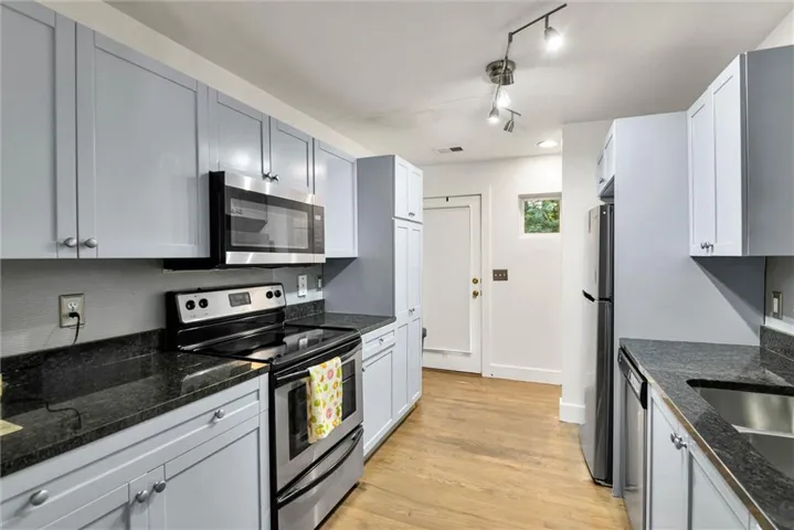 2023 Oakview Road Se Unit 222, Atlanta, Georgia 30317
