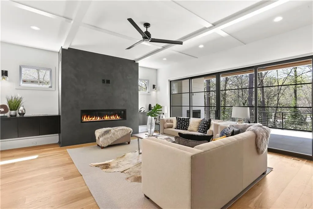 4708 E Conway Drive Nw, Sandy Springs, Georgia 30327, 7 Bedrooms Bedrooms, ,7 BathroomsBathrooms,Residential,Sold,4708 E Conway Drive Nw,7173718