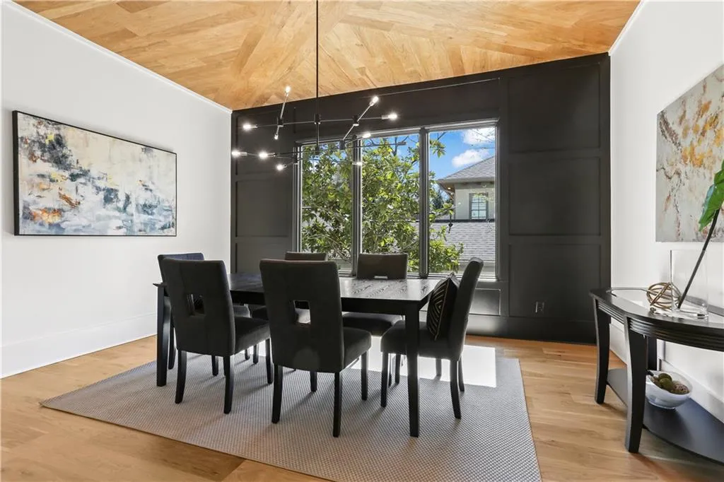 4708 E Conway Drive Nw, Sandy Springs, Georgia 30327, 7 Bedrooms Bedrooms, ,7 BathroomsBathrooms,Residential,Sold,4708 E Conway Drive Nw,7173718