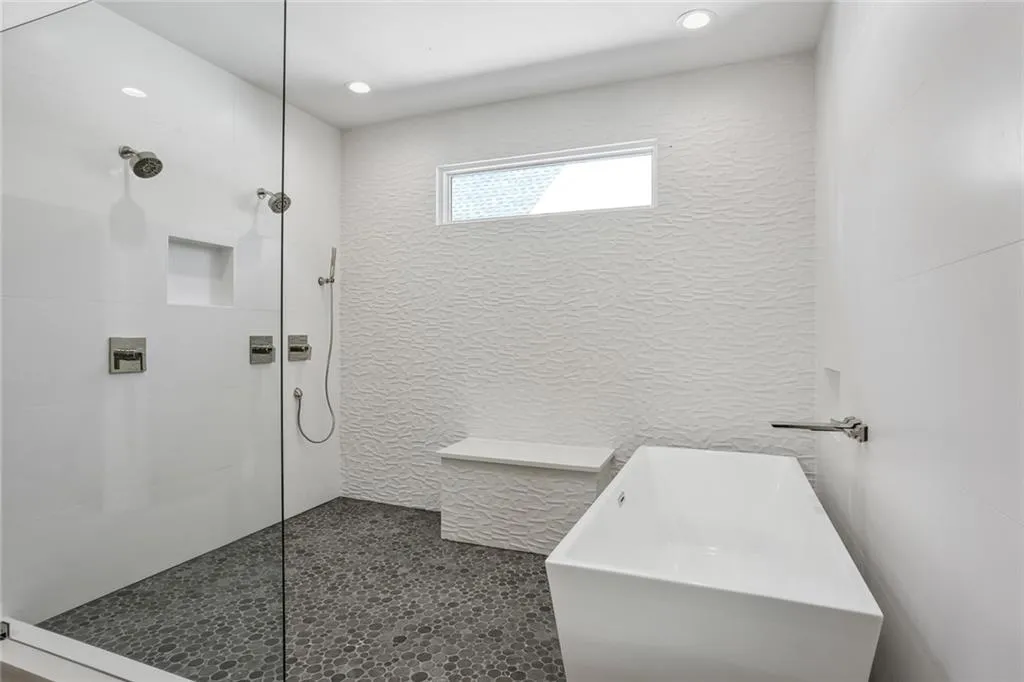 4708 E Conway Drive Nw, Sandy Springs, Georgia 30327, 7 Bedrooms Bedrooms, ,7 BathroomsBathrooms,Residential,Sold,4708 E Conway Drive Nw,7173718