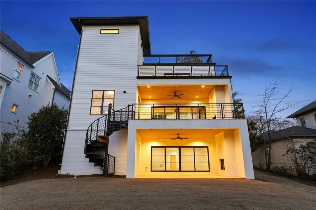 4708 E Conway Drive Nw, Sandy Springs, Georgia 30327, 7 Bedrooms Bedrooms, ,7 BathroomsBathrooms,Residential,Sold,4708 E Conway Drive Nw,7173718