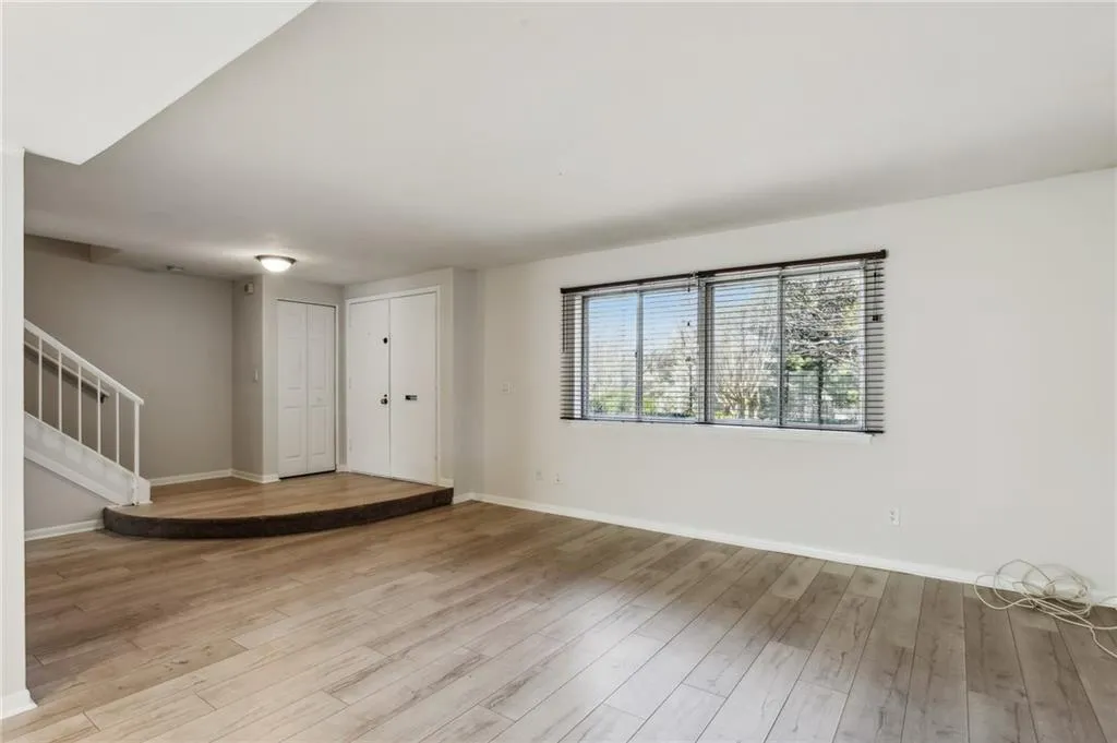 7302 Cardigan Circle, Atlanta, Georgia 30328, 3 Bedrooms Bedrooms, ,2 BathroomsBathrooms,Residential,Sold,7302 Cardigan Circle,7353379