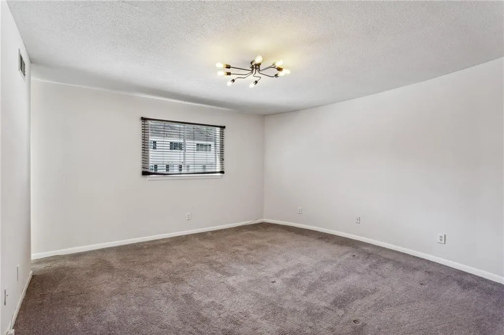 7302 Cardigan Circle, Atlanta, Georgia 30328, 3 Bedrooms Bedrooms, ,2 BathroomsBathrooms,Residential,Sold,7302 Cardigan Circle,7353379