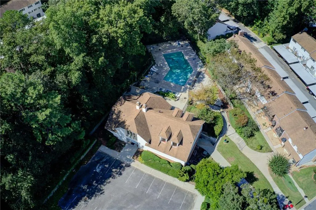 7302 Cardigan Circle, Atlanta, Georgia 30328, 3 Bedrooms Bedrooms, ,2 BathroomsBathrooms,Residential,Sold,7302 Cardigan Circle,7353379