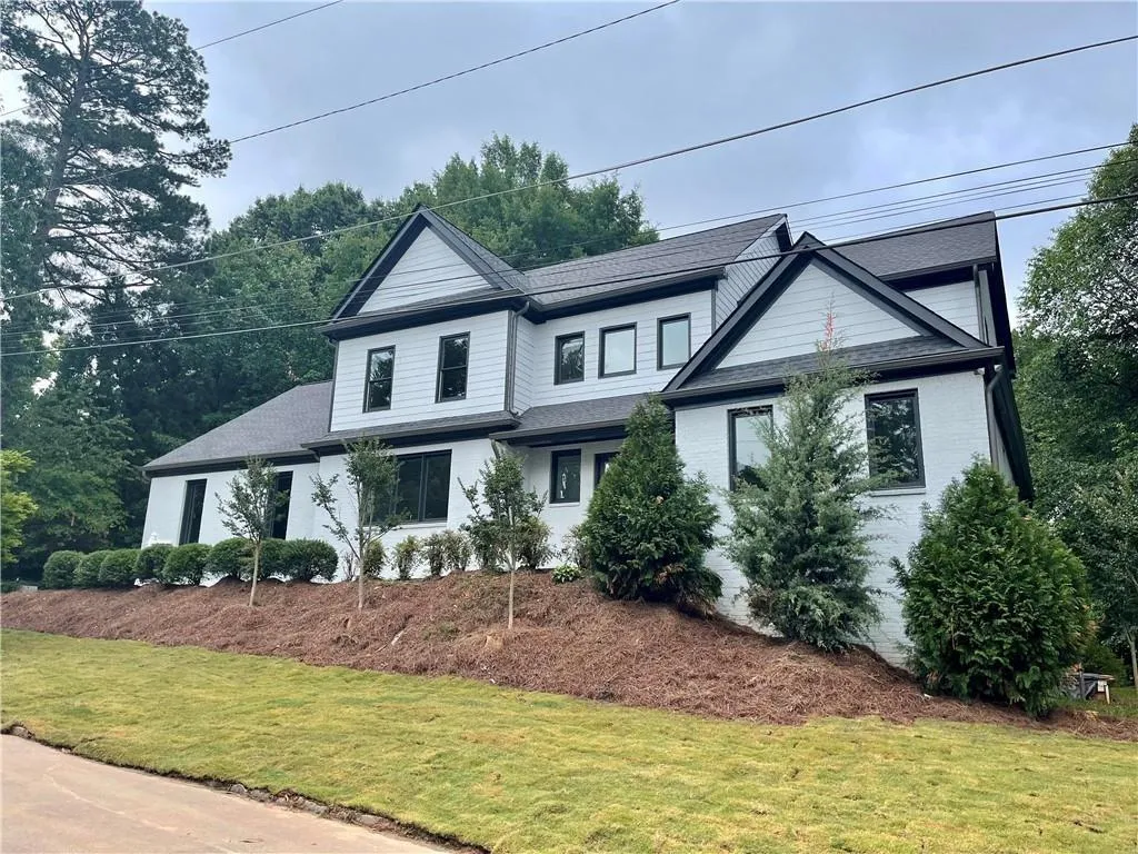 280 Lafayette Way, Sandy Springs, Georgia 30327, 5 Bedrooms Bedrooms, ,4 BathroomsBathrooms,Residential,Sold,280 Lafayette Way,6952347