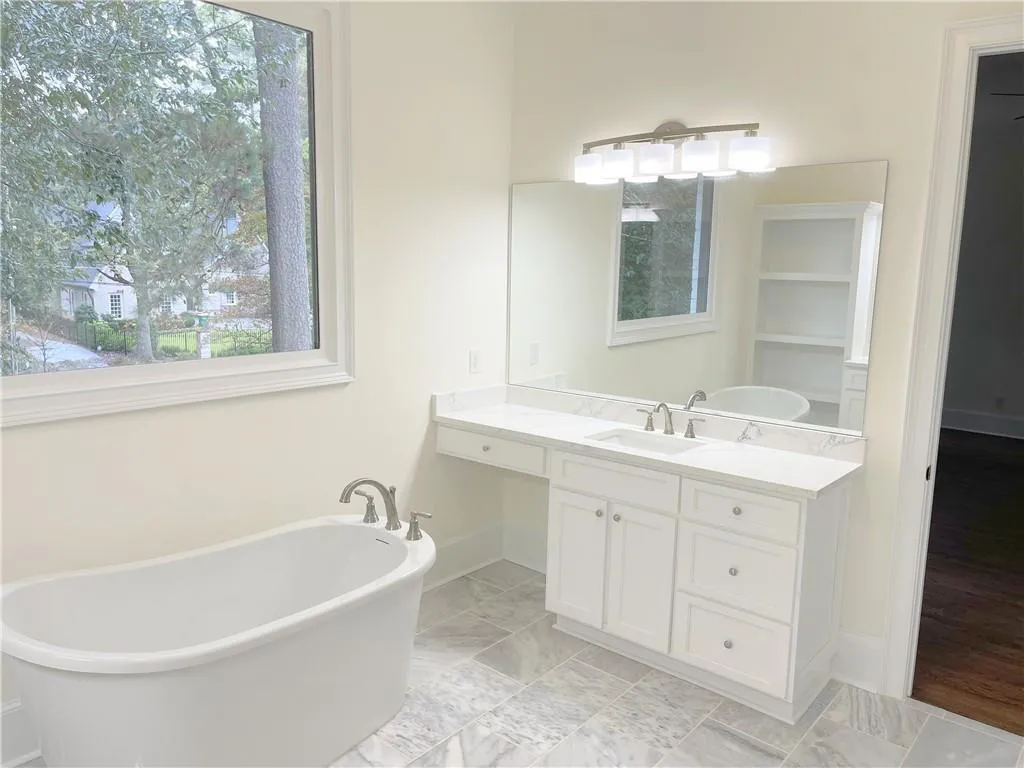 280 Lafayette Way, Sandy Springs, Georgia 30327, 5 Bedrooms Bedrooms, ,4 BathroomsBathrooms,Residential,Sold,280 Lafayette Way,6952347