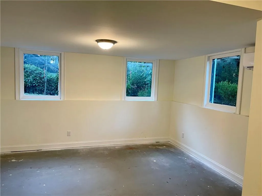 280 Lafayette Way, Sandy Springs, Georgia 30327, 5 Bedrooms Bedrooms, ,4 BathroomsBathrooms,Residential,Sold,280 Lafayette Way,6952347