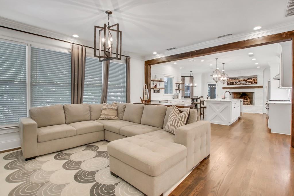 190 Northglenn Court NE, Sandy Springs, Georgia 30342, 5 Bedrooms Bedrooms, ,5 BathroomsBathrooms,Residential,Sold,190 Northglenn Court NE,7304204