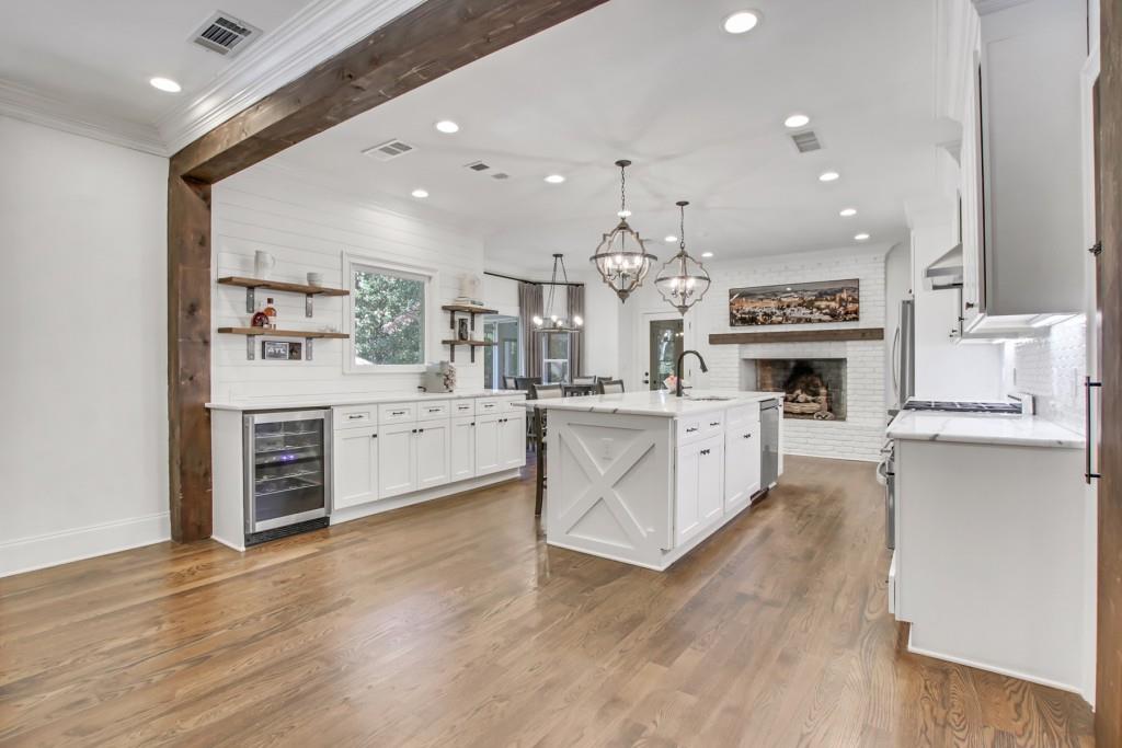 190 Northglenn Court NE, Sandy Springs, Georgia 30342, 5 Bedrooms Bedrooms, ,5 BathroomsBathrooms,Residential,Sold,190 Northglenn Court NE,7304204