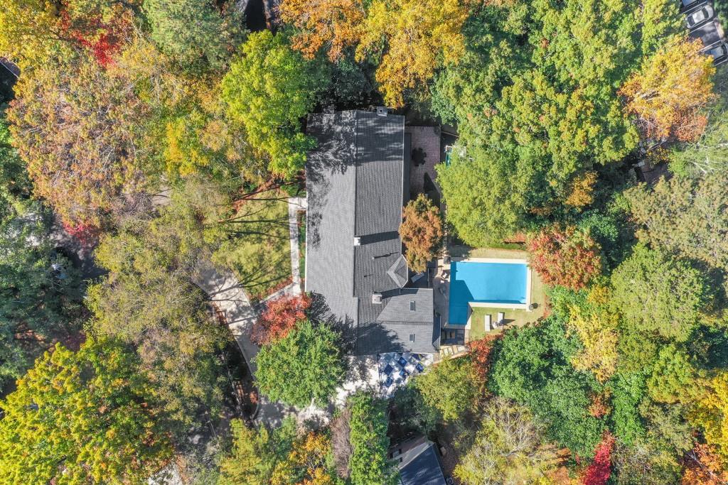 190 Northglenn Court NE, Sandy Springs, Georgia 30342, 5 Bedrooms Bedrooms, ,5 BathroomsBathrooms,Residential,Sold,190 Northglenn Court NE,7304204